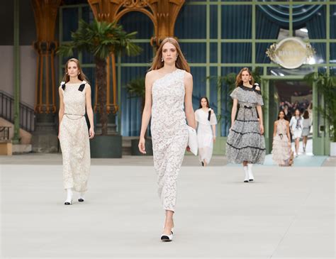 the cruise 2019 20 show chanel|THE CRUISE 2019/20 SHOW: THE COLLECTION AS SEEN BY .